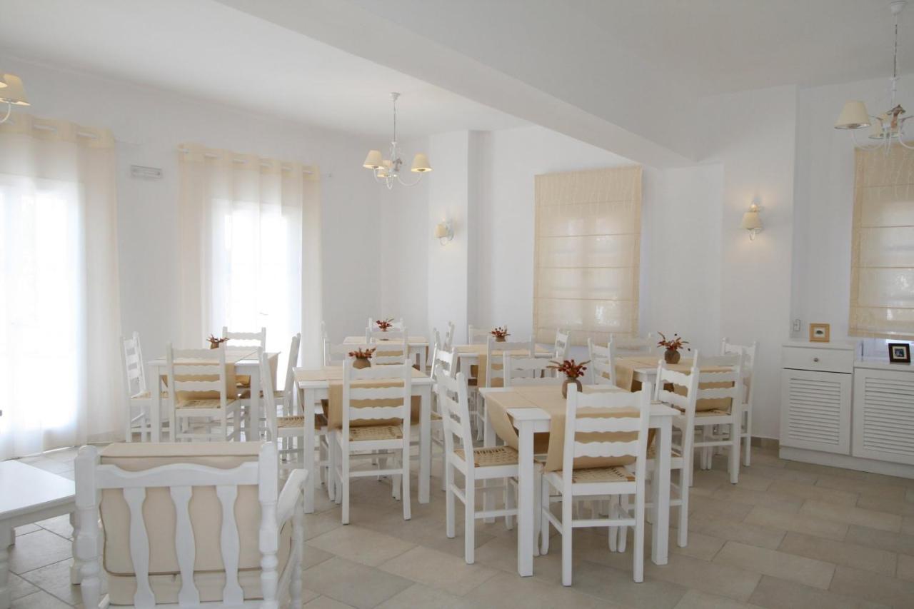Spiros & Hiroko Hotel - Adults Only Perísza Kültér fotó